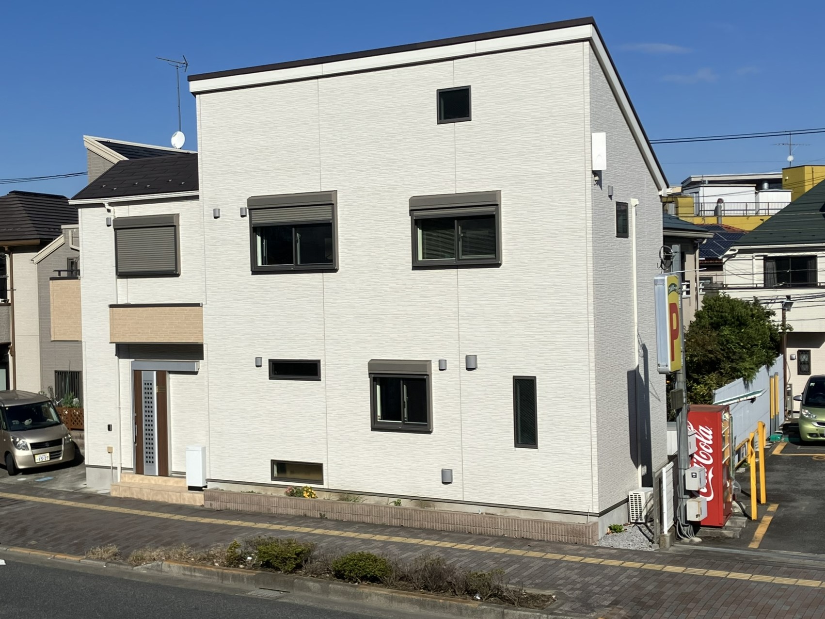 事務所外観正面